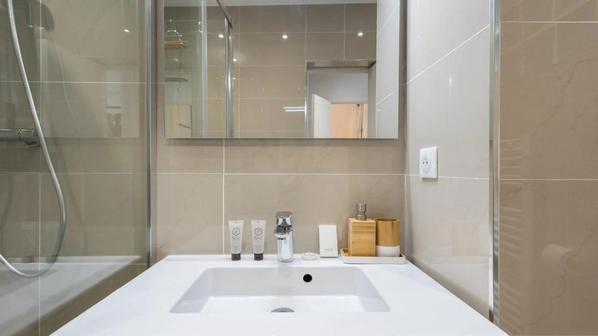 Le Marais Apartment *